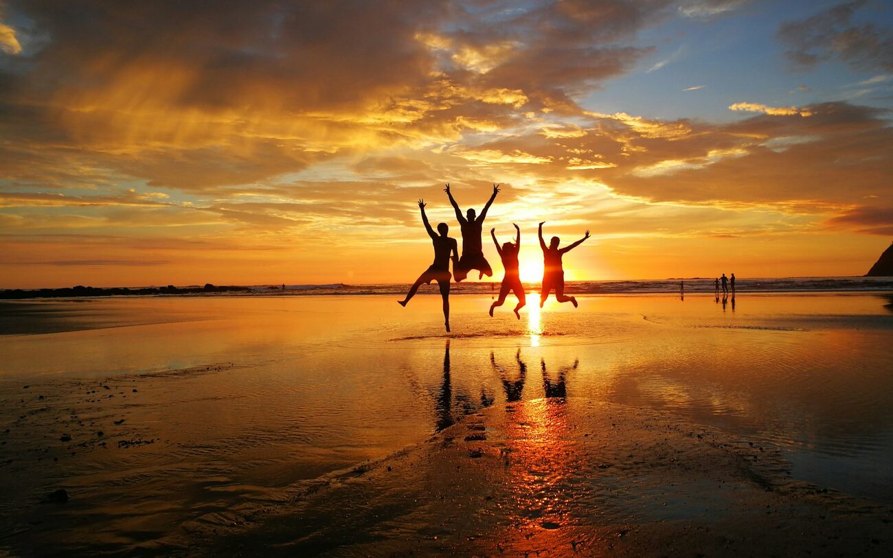 Retiring in Costa Rica in 2026: visa, cost, healthcare & tax