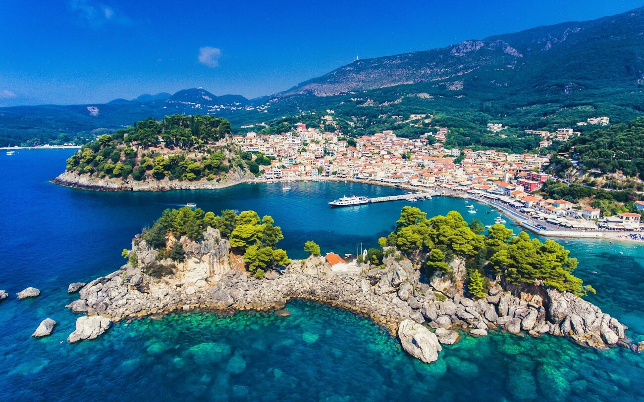 Retiring in Greece in 2026: visa, cost, healthcare & tax
