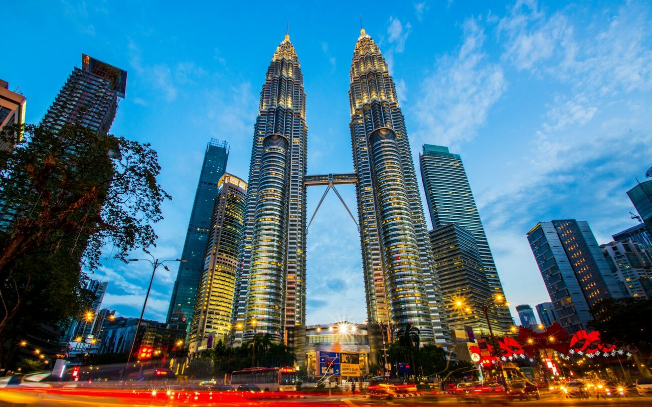 How to set up a company in Malaysia (2026): Labuan vs Sdn Bhd, cost & tax