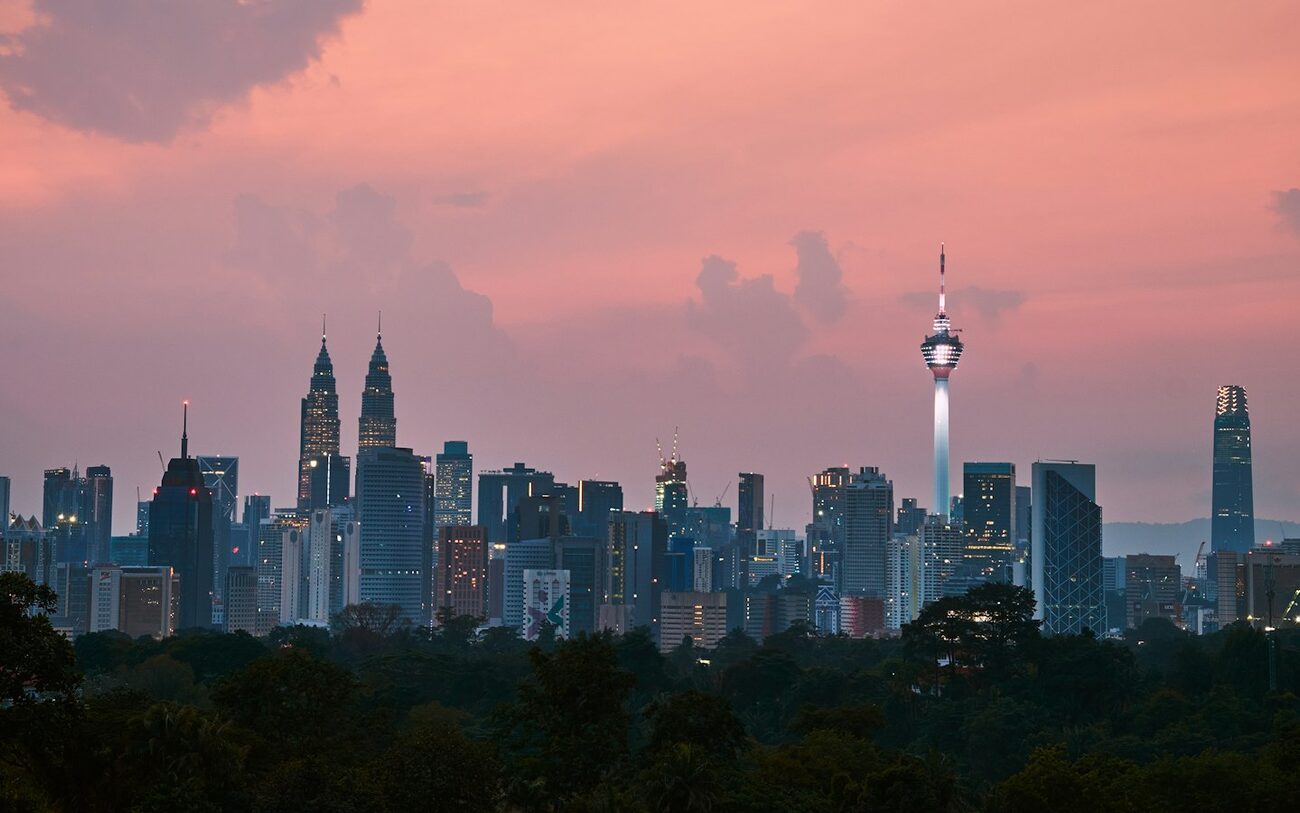 Retiring in Malaysia in 2026: visa, cost, healthcare & tax