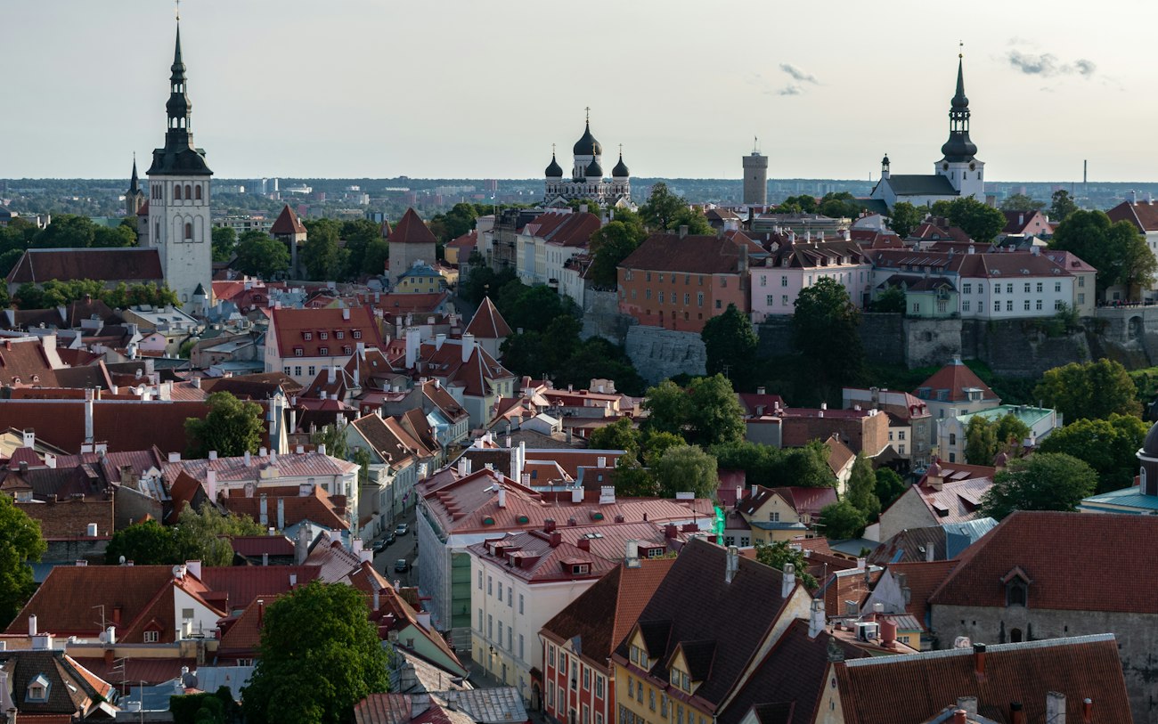 Luftaufnahme von Stadtgebäuden bei Tag